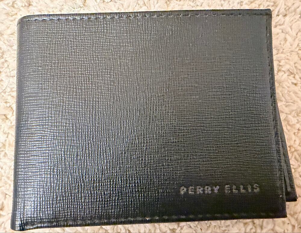 Perry Ellis Portfolio Men's Saffiano Bifold Wallet with Multi-Tool Black NWT